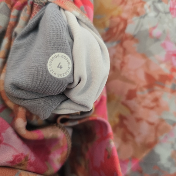 Lululemon Align High-Rise Leggings 25” Inflorescence Multi Floral Size 4 - Picture 3 of 12